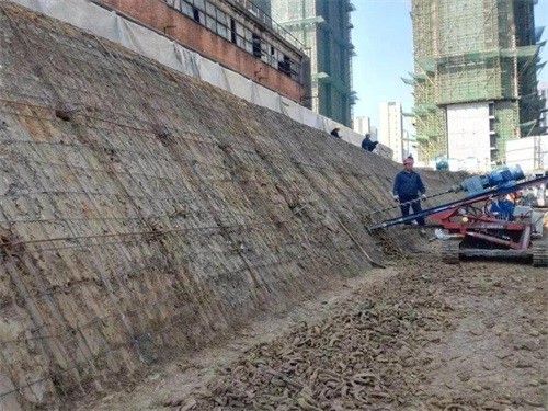 湖滨建筑边坡支护
